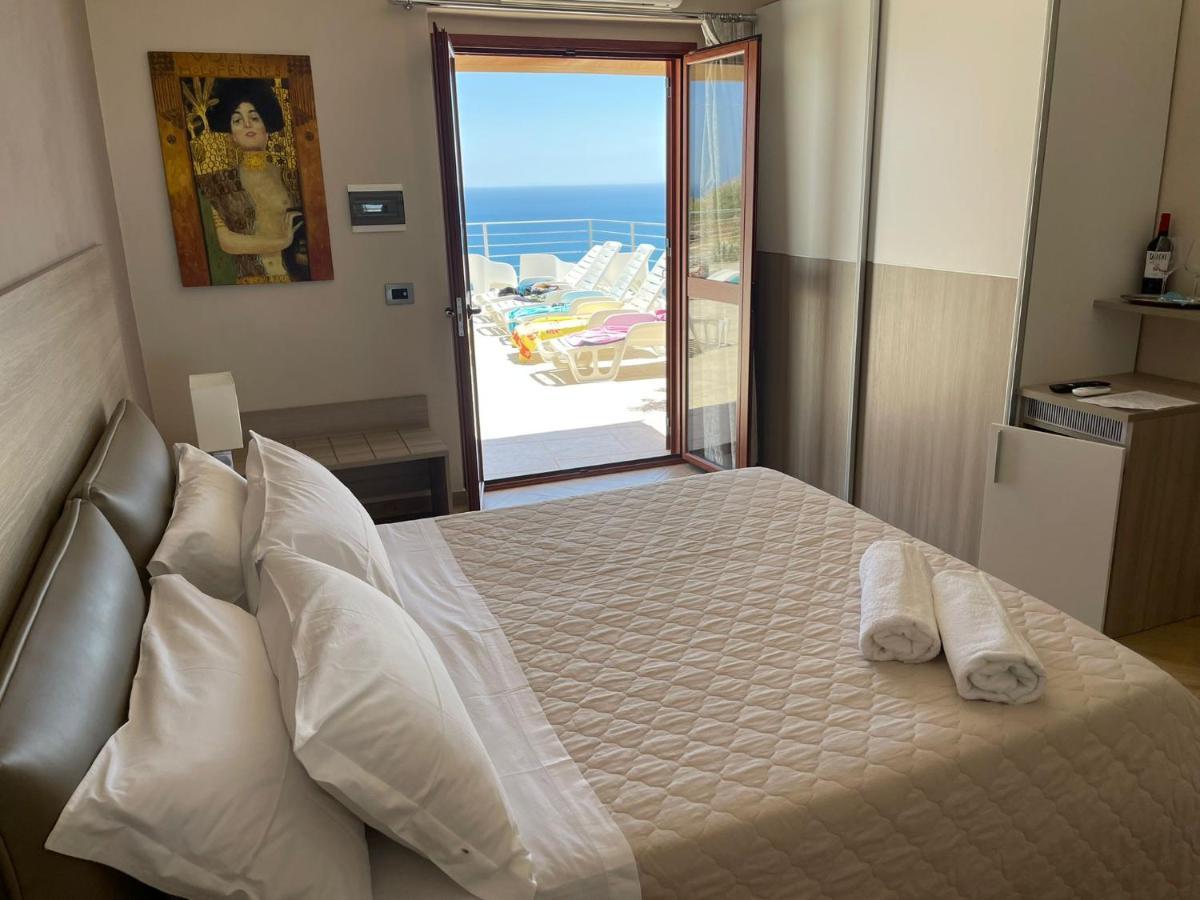 מרינה די פלמה B&B Terrazze Chiaramontane מראה חיצוני תמונה
